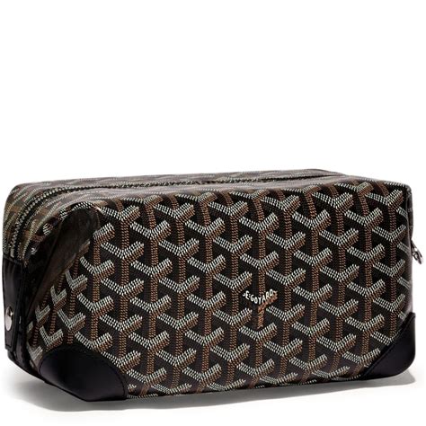 maison goyard toiletry bag|goyard bag catalogue.